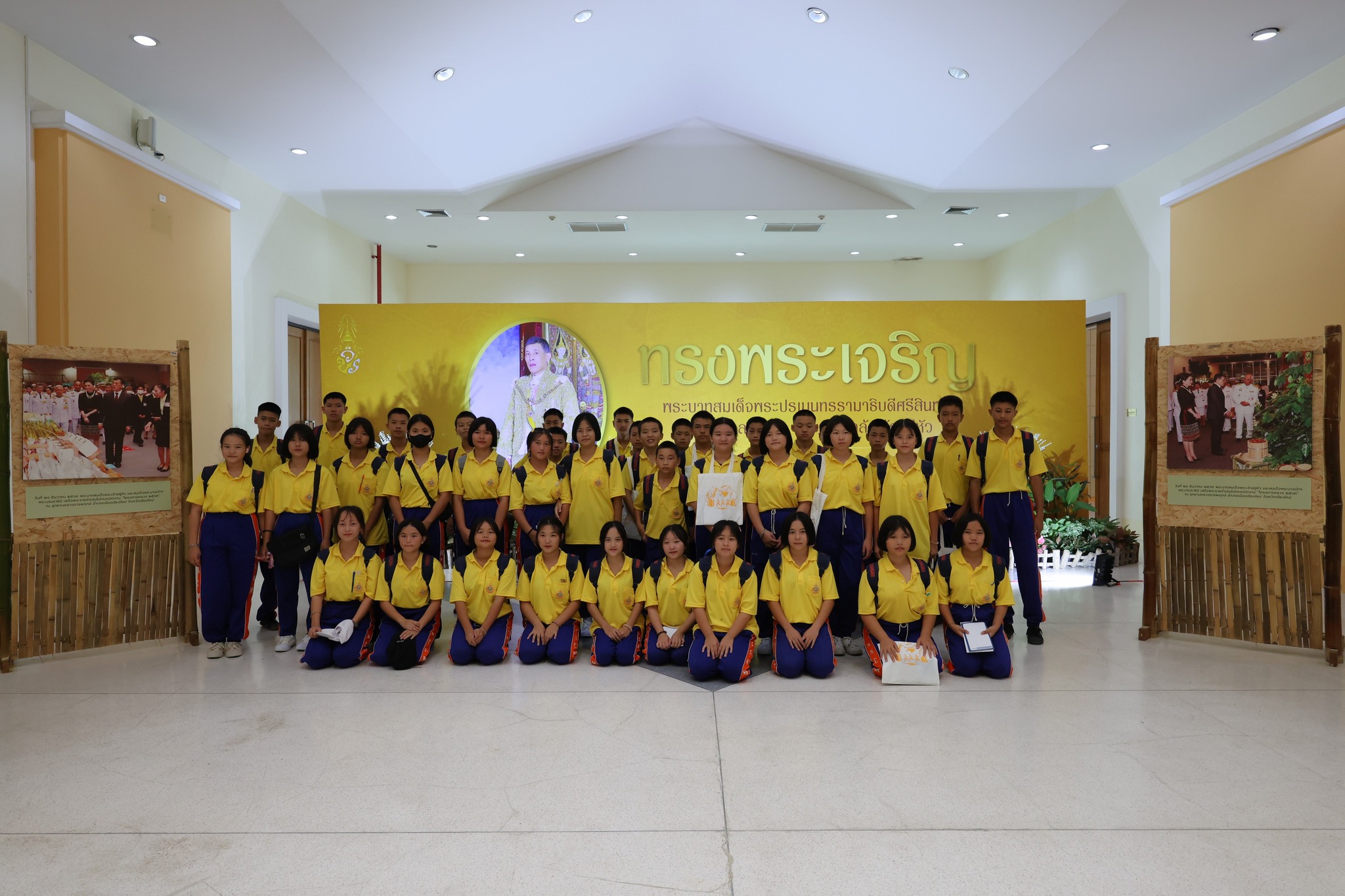 ประมวลภาพบรรยากาศของน้องๆ จากสถาบันการศึกษาต่างๆ ประมวลภาพบรรยากาศของน้องๆ จากสถาบันการศึกษาต่างๆ