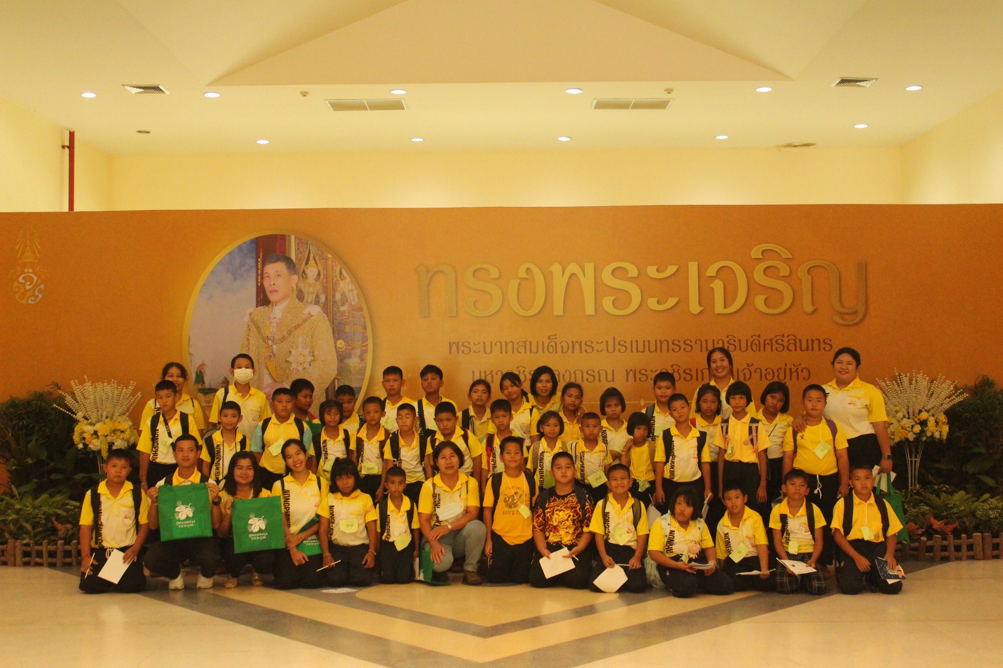 ประมวลภาพบรรยากาศน้องๆ จากสถาบันการศึกษาต่างๆ ประมวลภาพบรรยากาศน้องๆ จากสถาบันการศึกษาต่างๆ